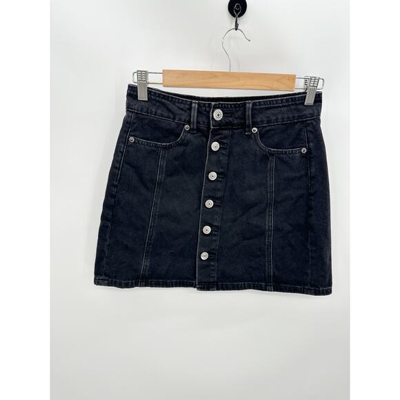 American Eagle Womens Mini Denim Skirt Size 00 Black Button Festival Concert - Picture 1 of 7